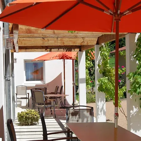 Guest house Les Terrasses De Castelmerle 3*