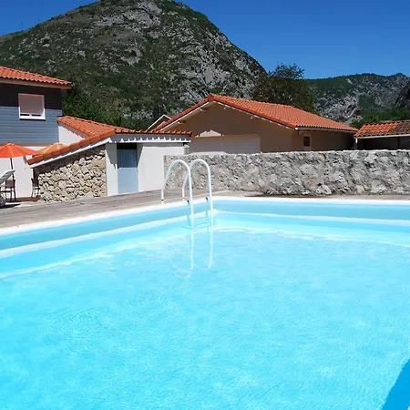 Les Terrasses De Castelmerle Guest house 3*